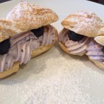 Mini-Eclairs mit Heidelbeeren