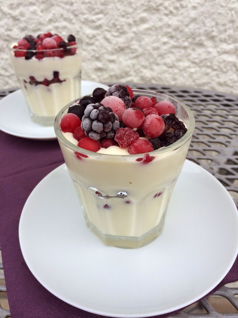 Vanille-Beeren-Dessert - danielas foodblog